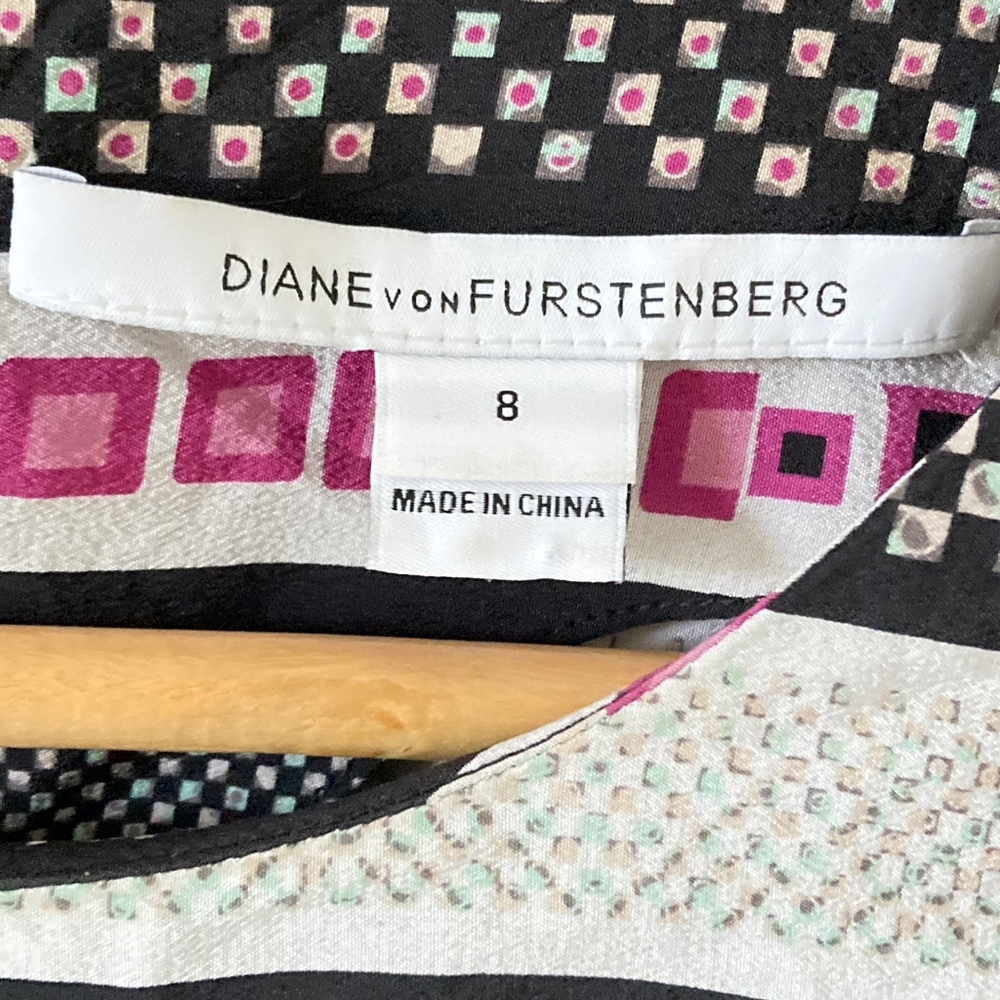 Diane von Fürstenberg Multicolour Silk Blouse - UK Size 8 - Pristine Condition - Picture 12 of 17